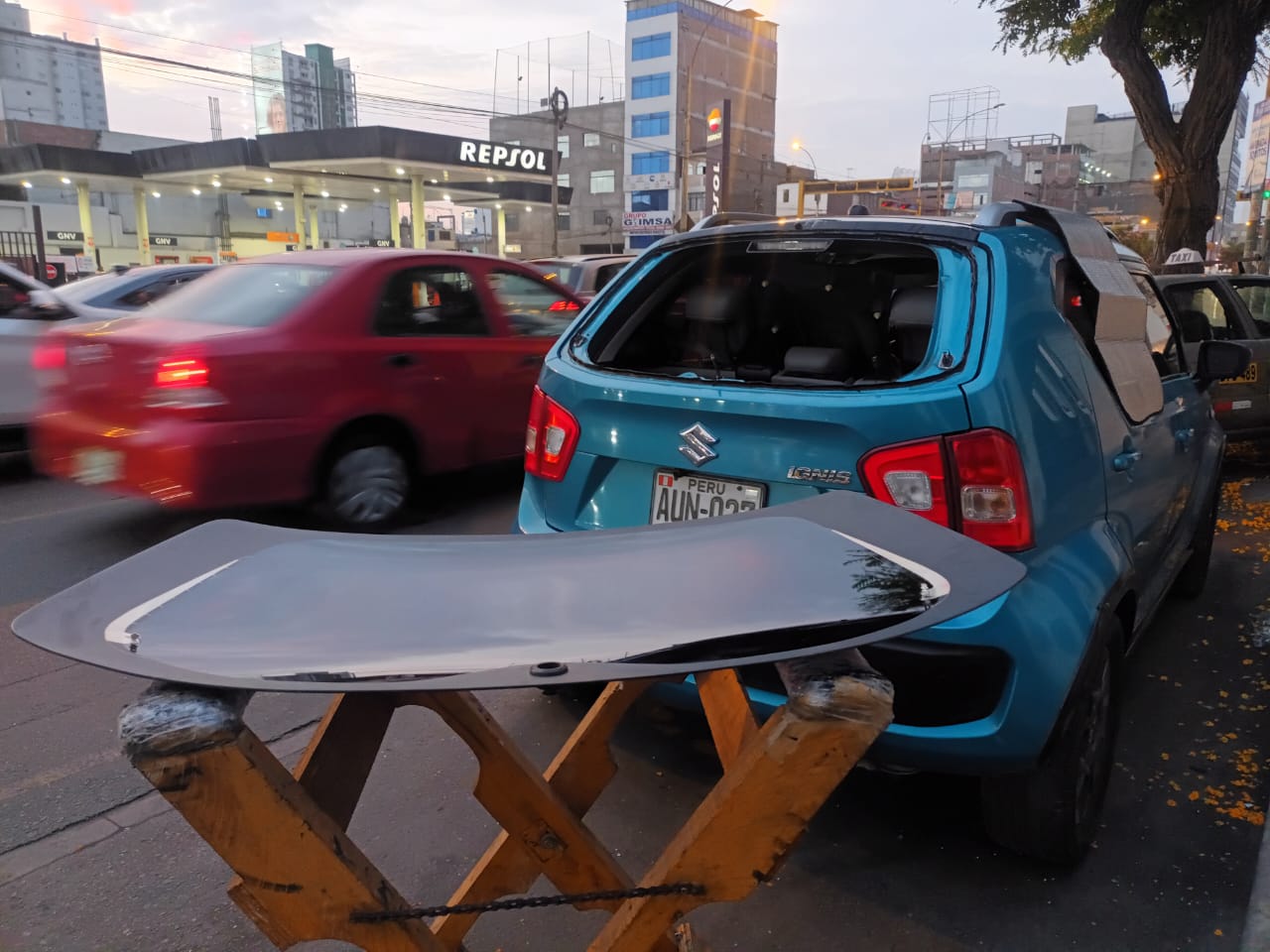 Milton Glass - imagen 4